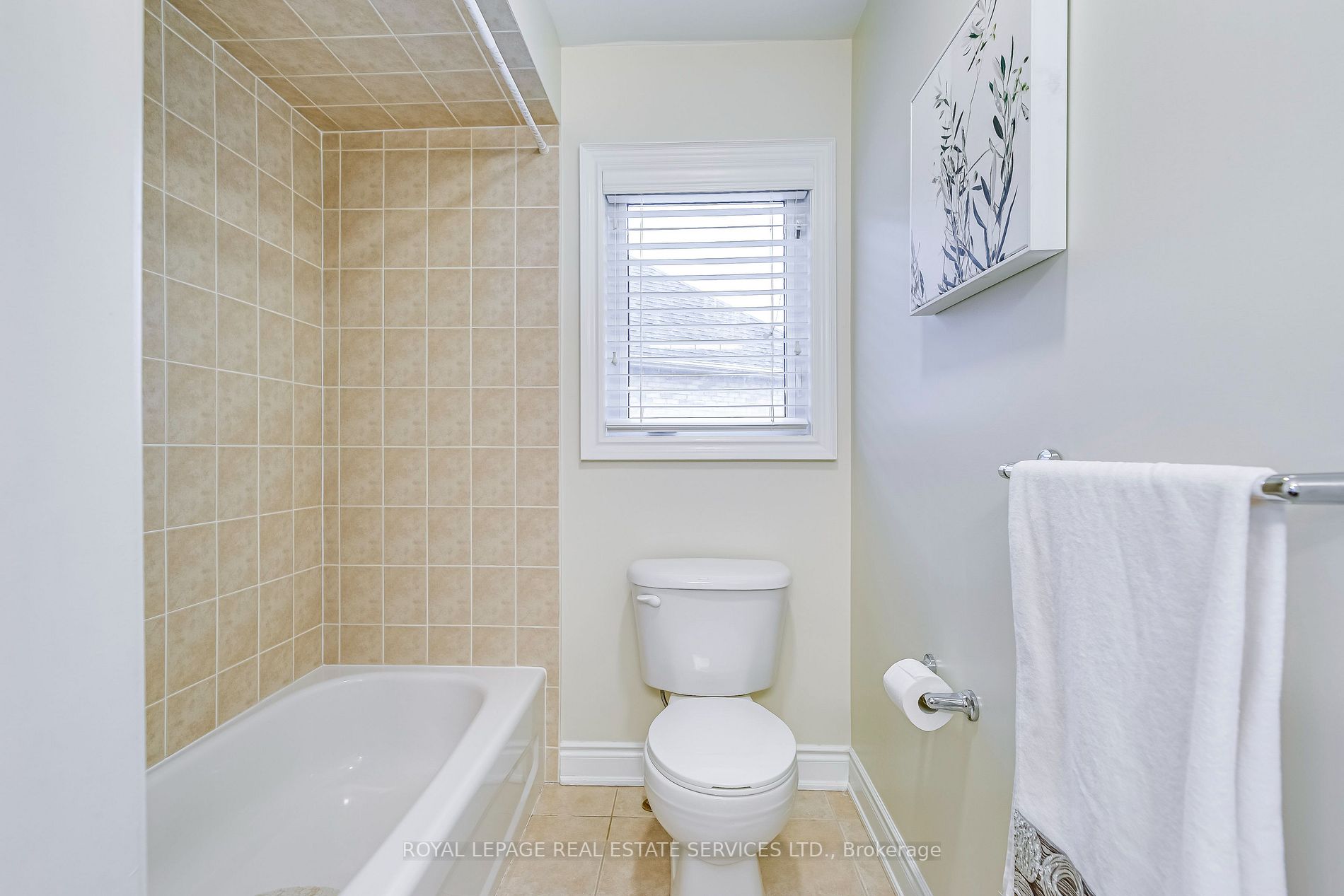 1215 Jezero Cres