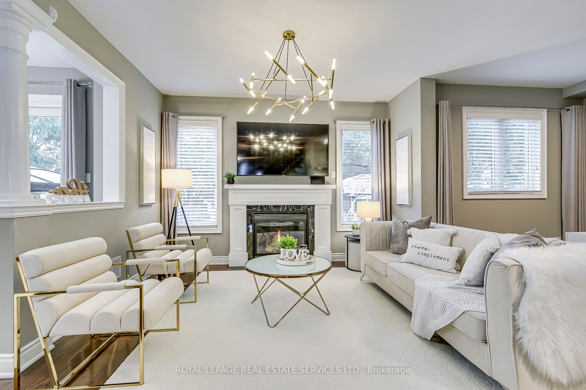 1215 Jezero Cres