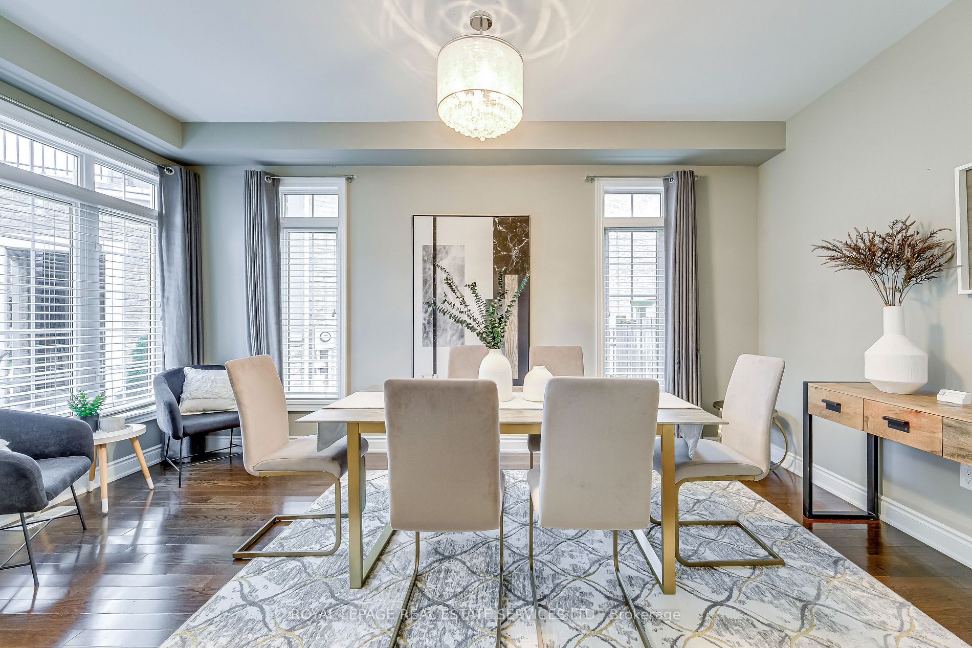 1215 Jezero Cres
