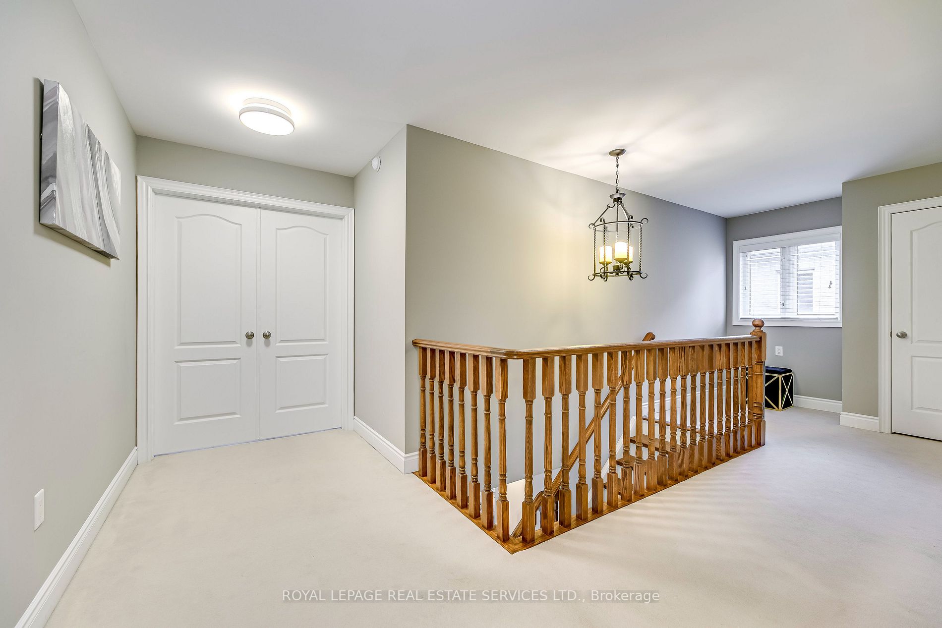1215 Jezero Cres