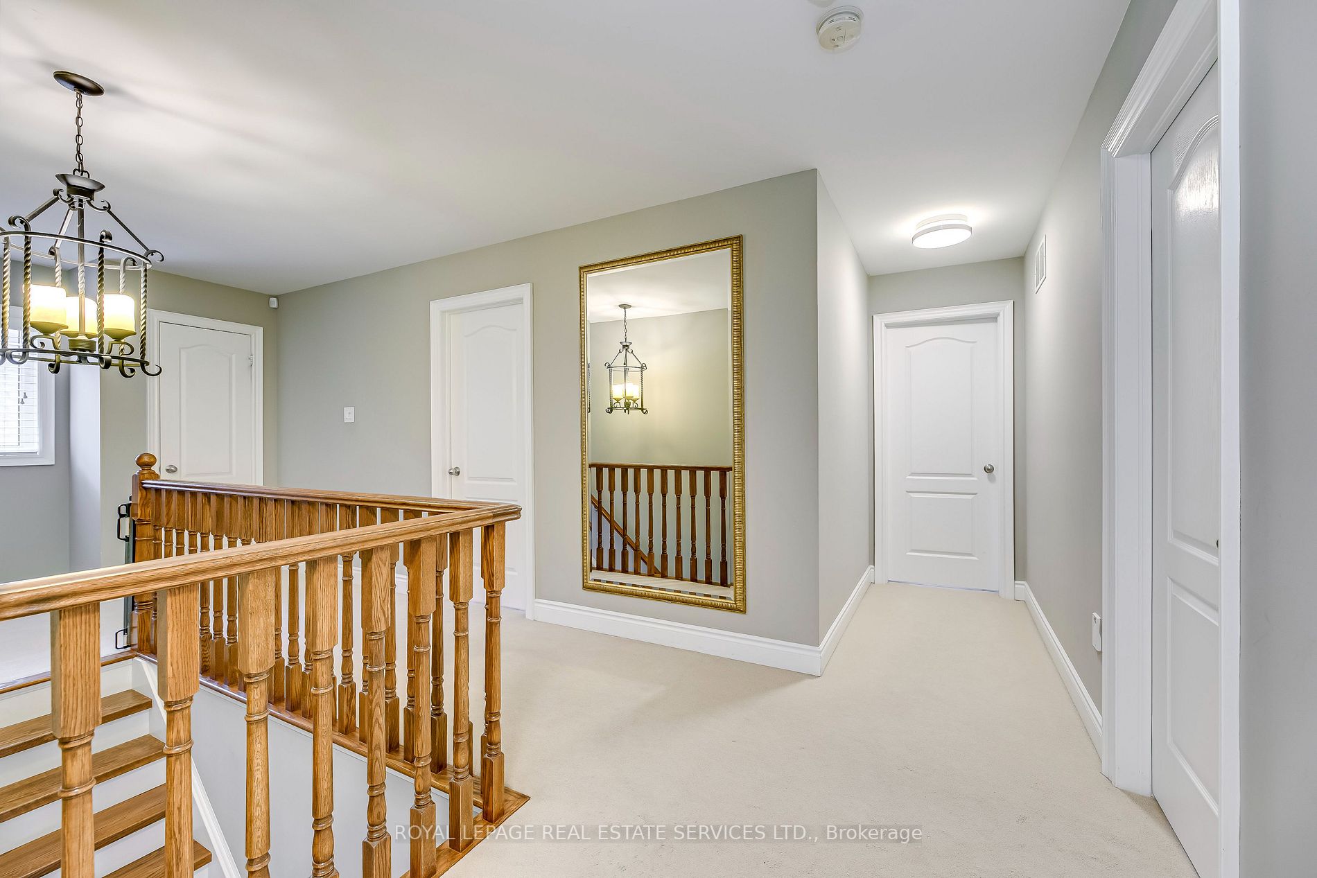 1215 Jezero Cres