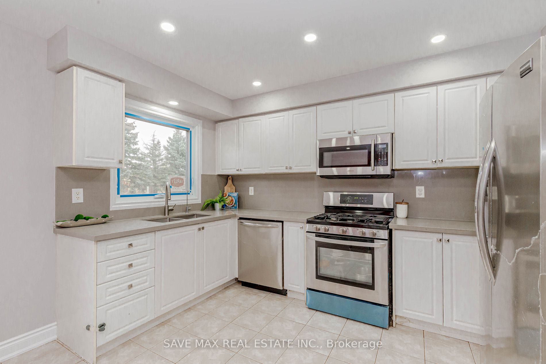 123 Morningmist Street