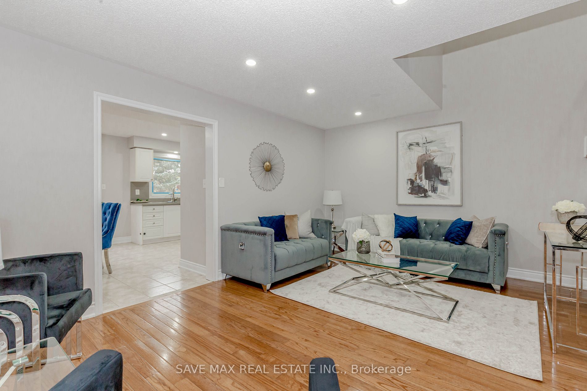 123 Morningmist Street