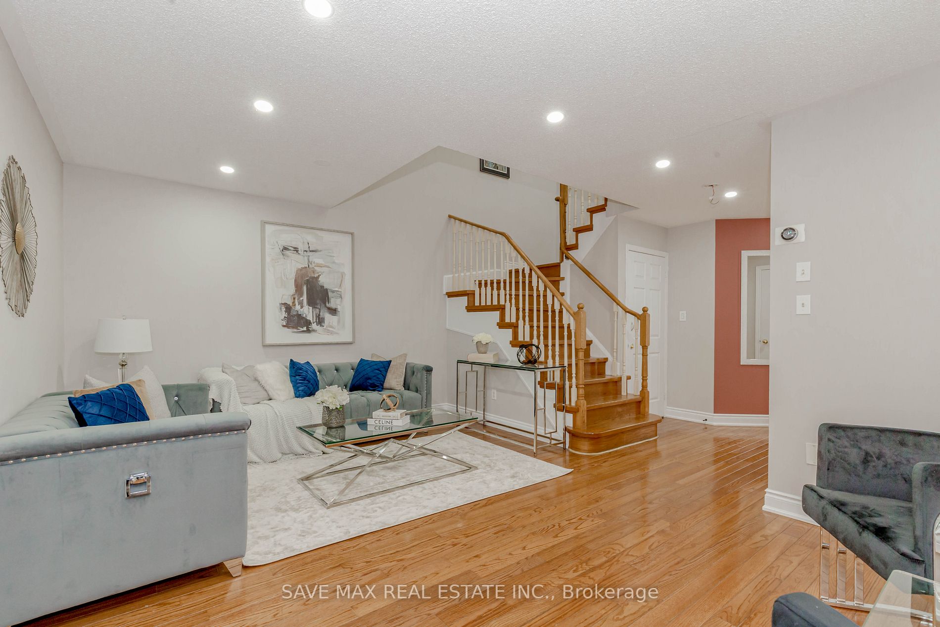123 Morningmist Street