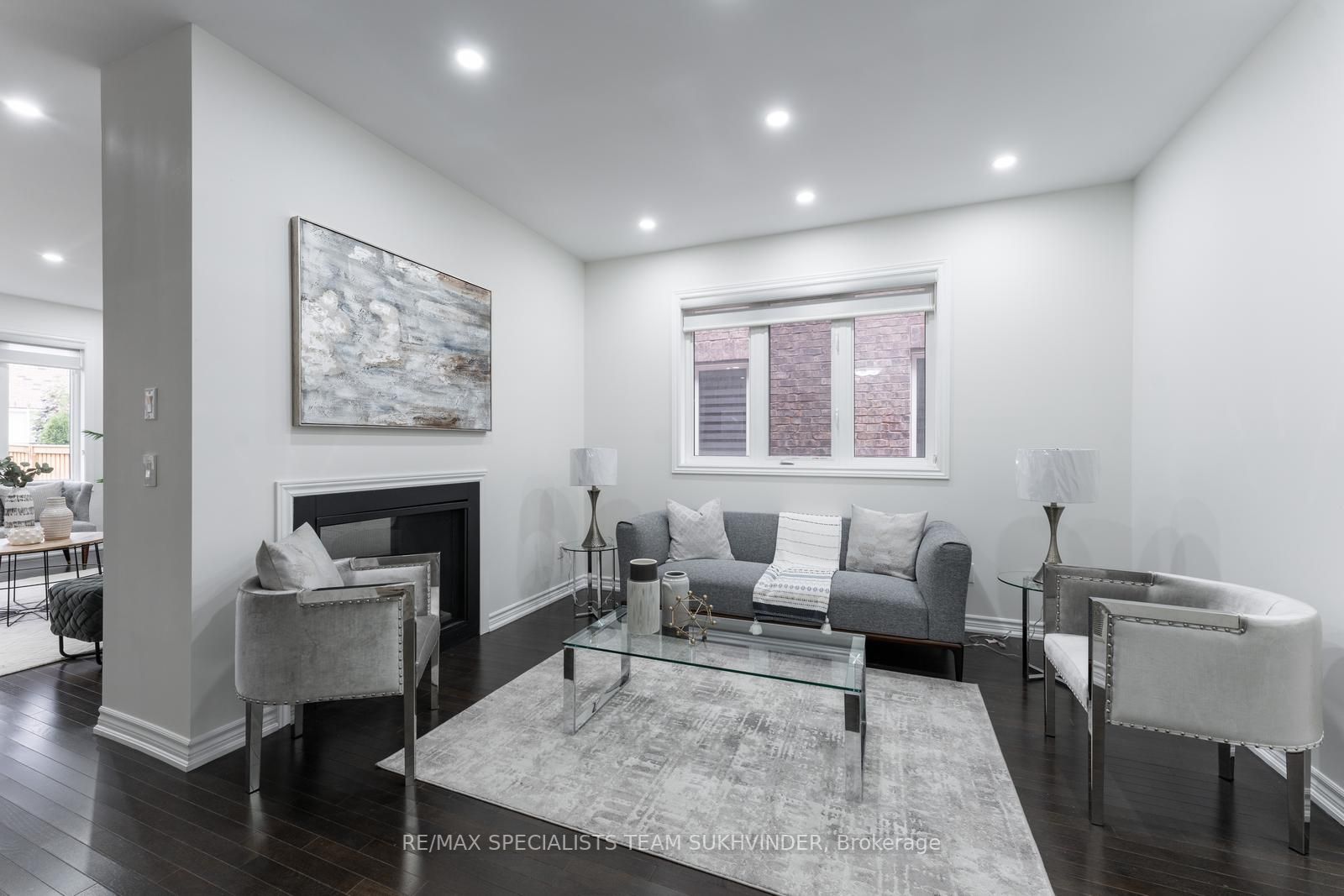 97 Fawnridge Rd