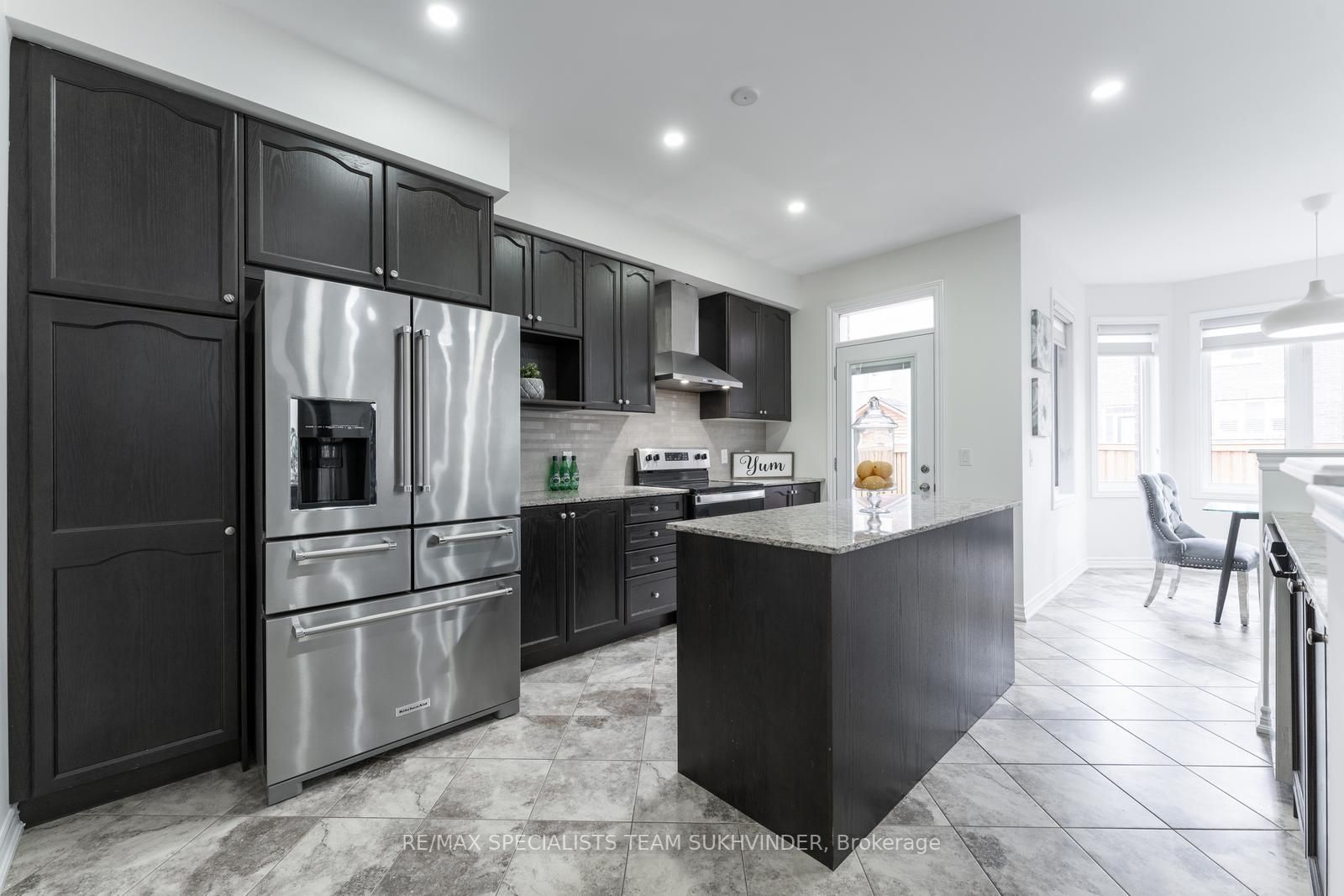 97 Fawnridge Rd