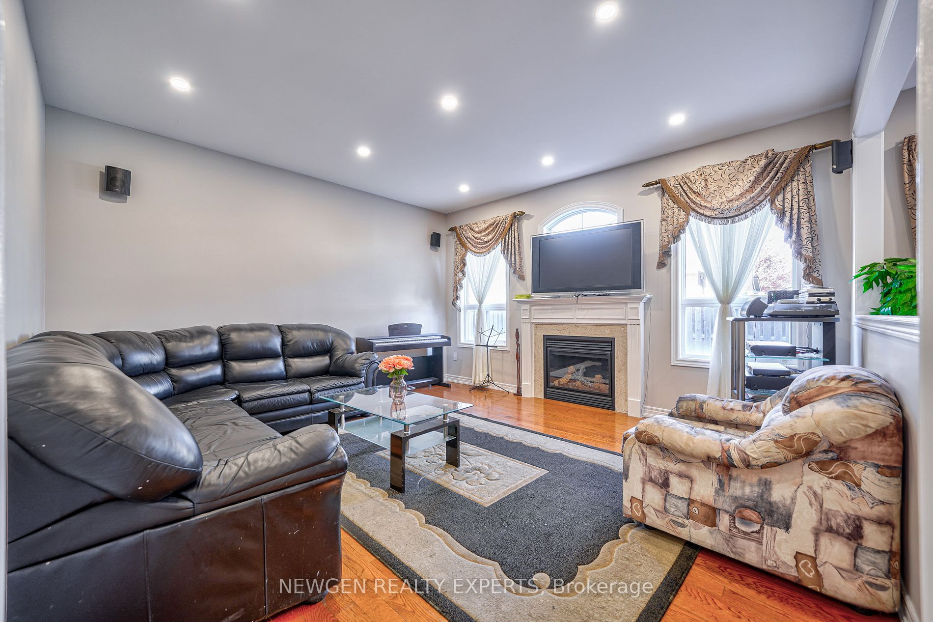 59 Lyndbrook Cres