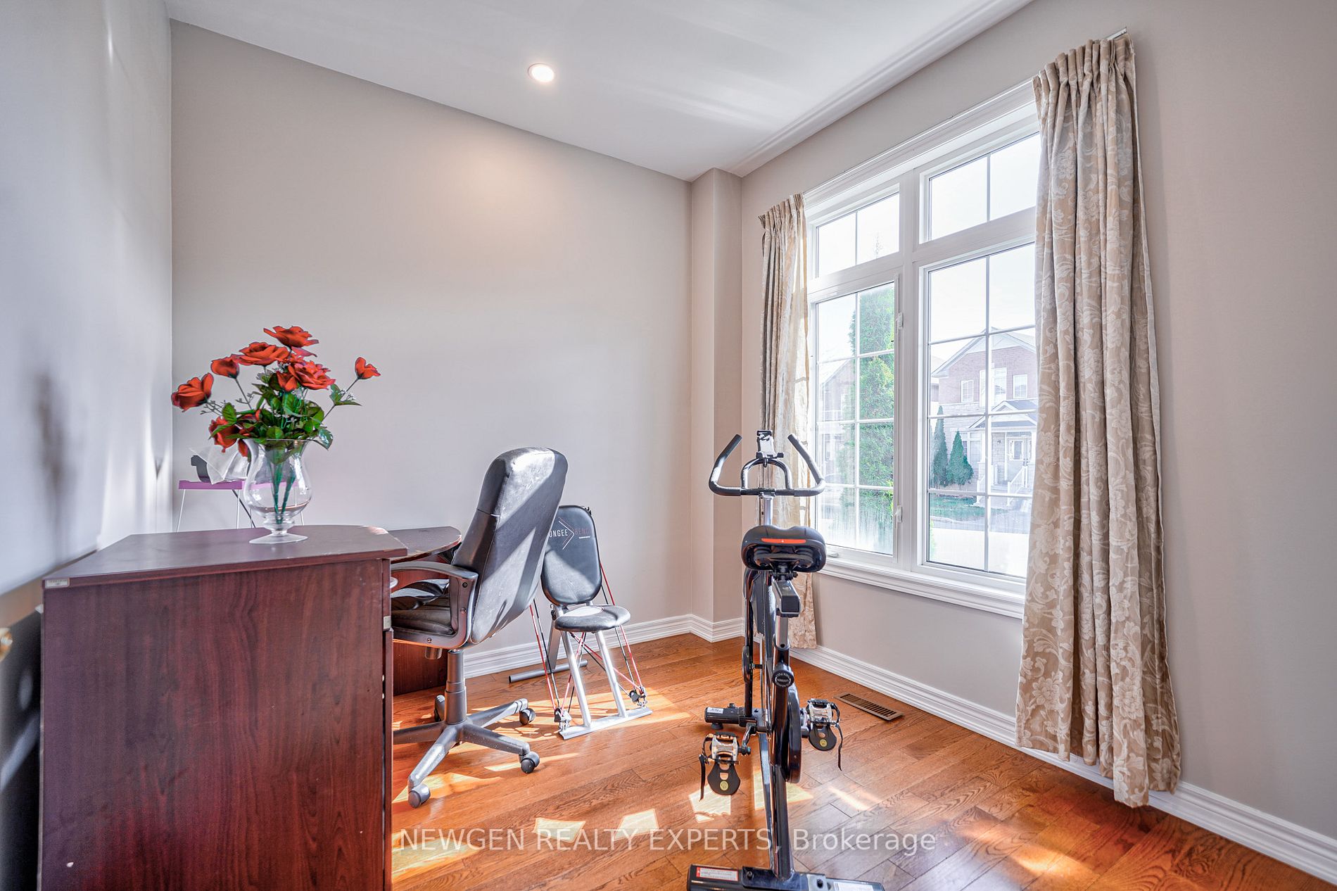 59 Lyndbrook Cres