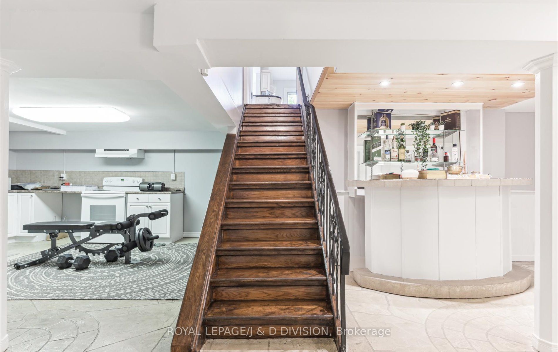 2234 Gordon Dr