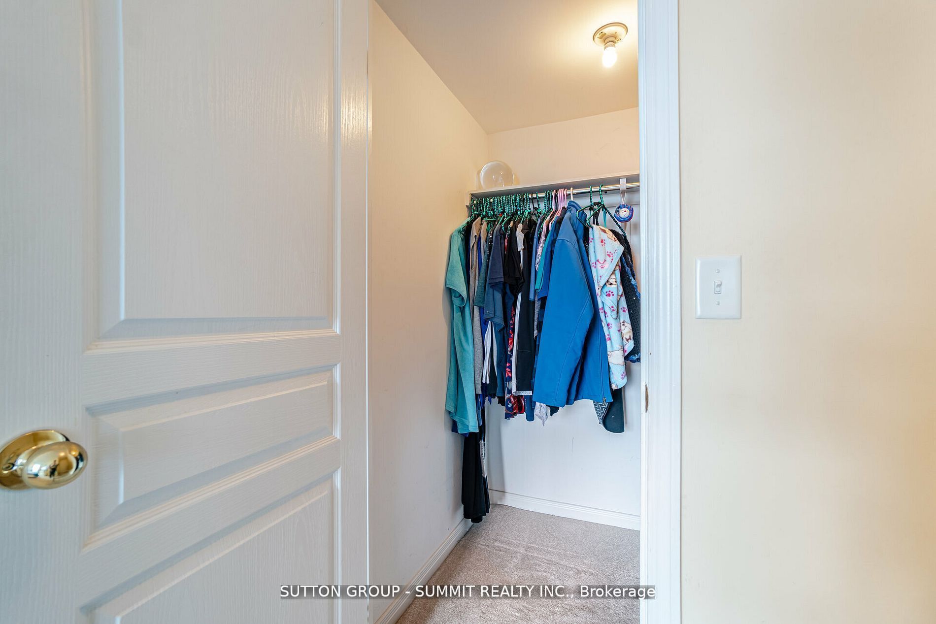 2545 Erin Centre Blvd, #609