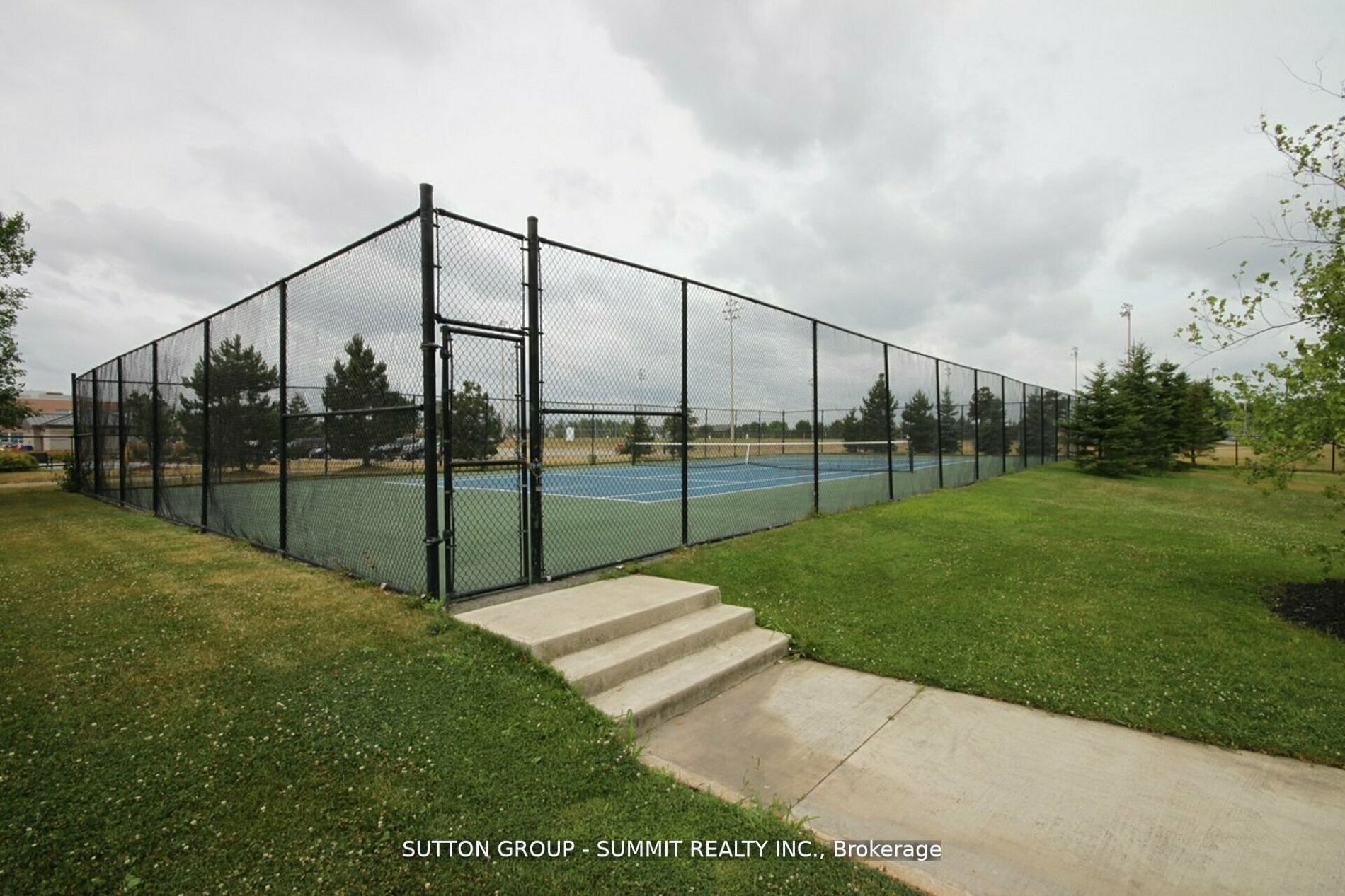 2545 Erin Centre Blvd, #609