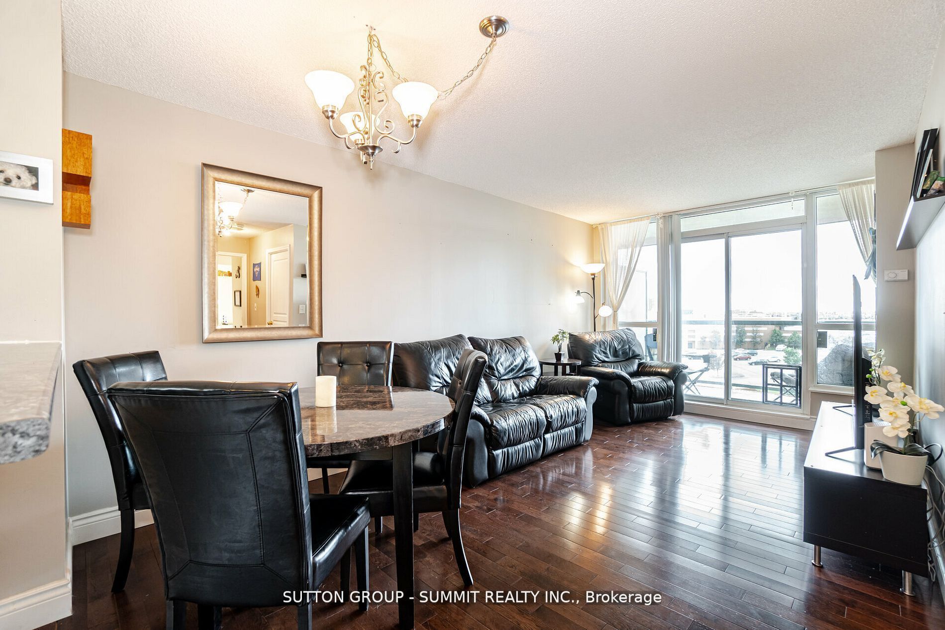 2545 Erin Centre Blvd, #609