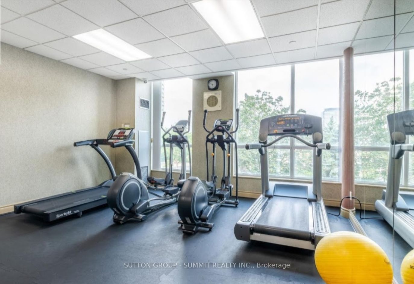 2545 Erin Centre Blvd, #609