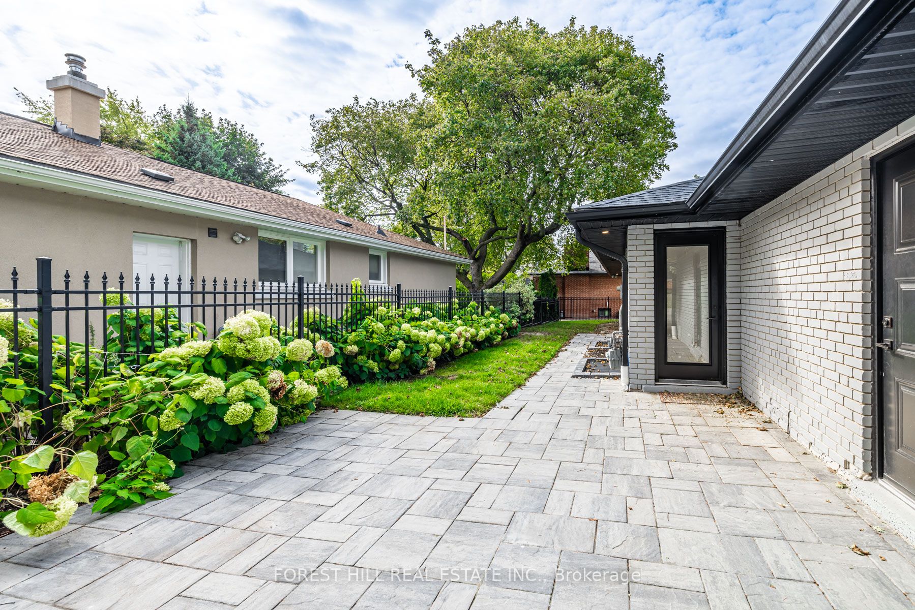 91 Princess Margaret Blvd