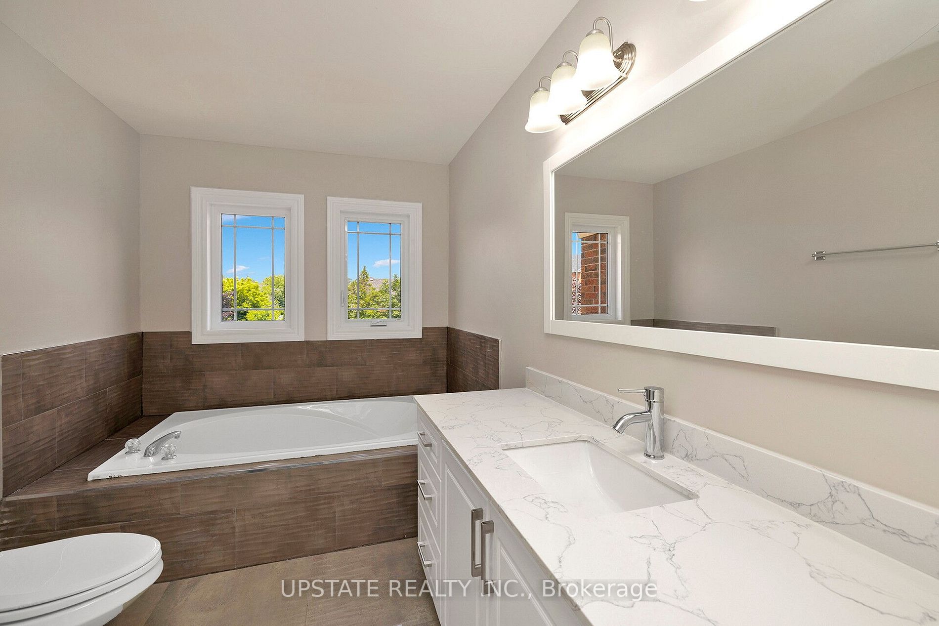 2262 Yorktown Circle