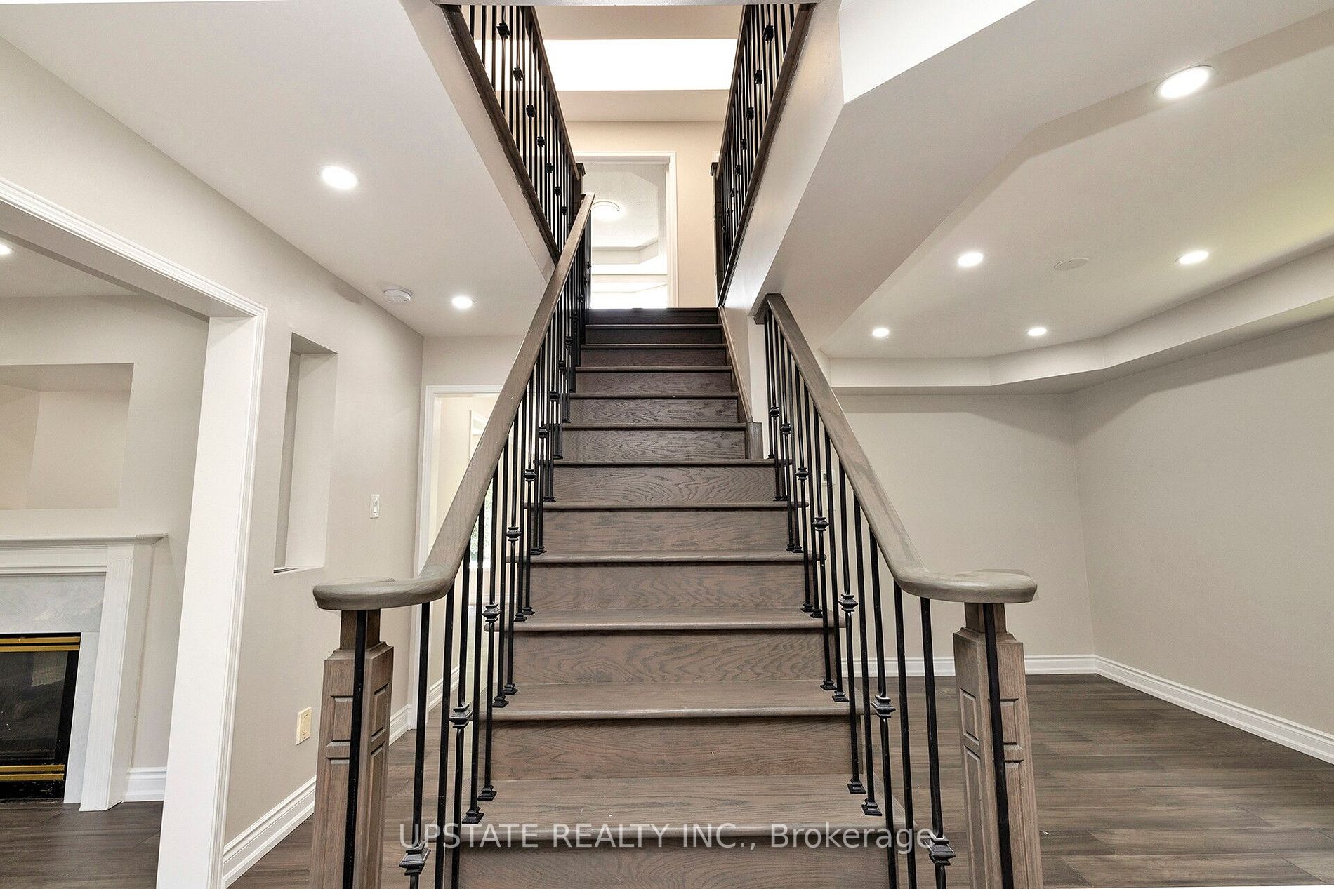 2262 Yorktown Circle