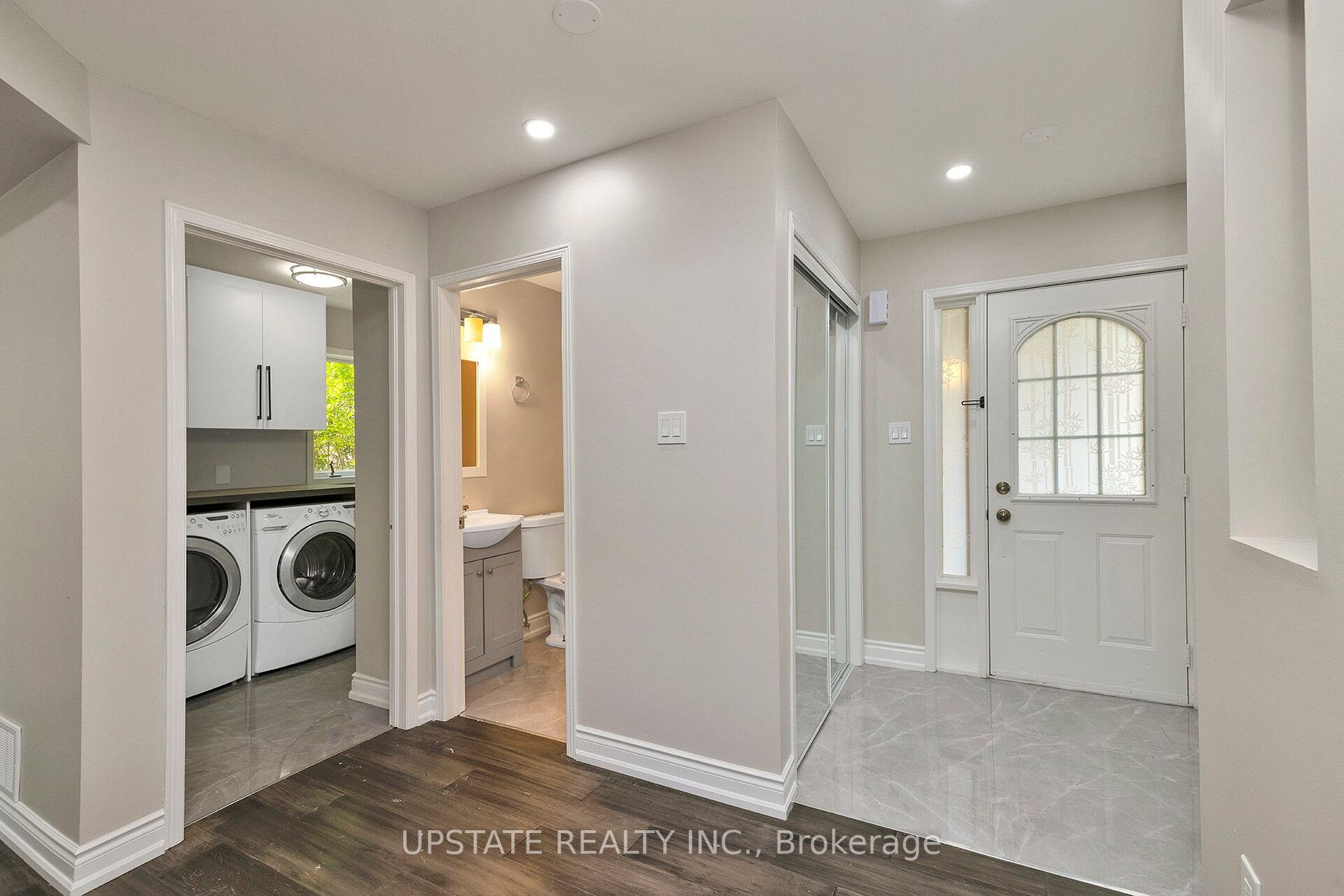 2262 Yorktown Circle