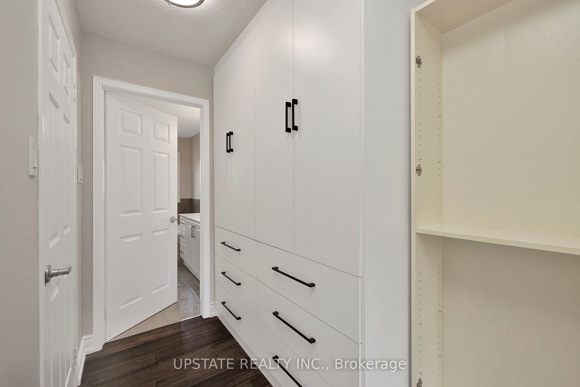 2262 Yorktown Circle