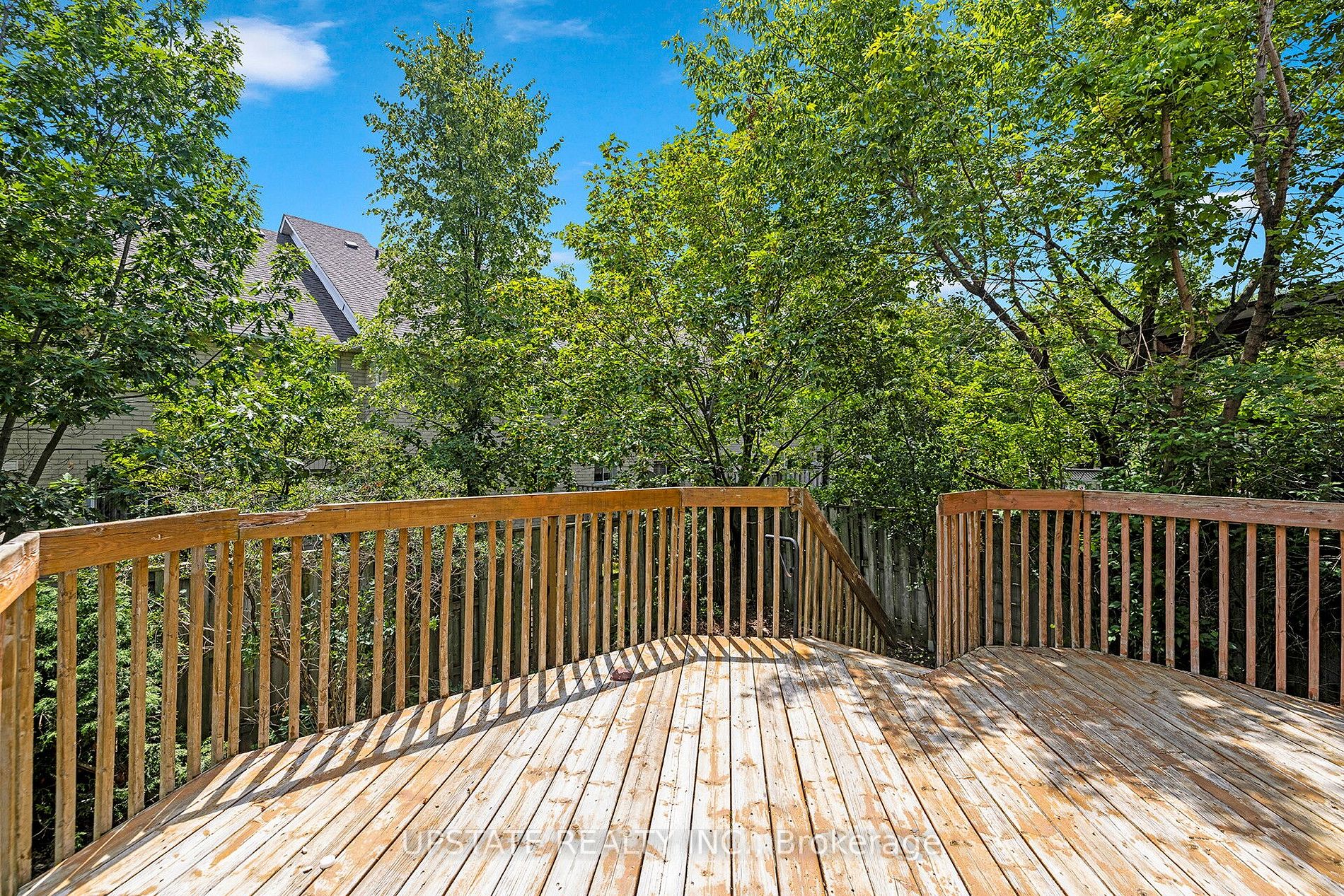 2262 Yorktown Circle