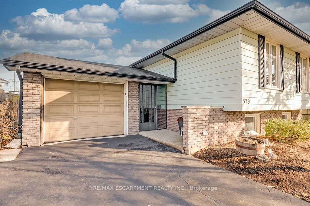 379 Bryant Crescent