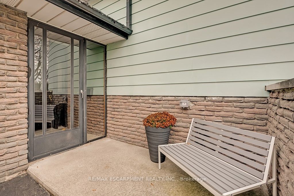 379 Bryant Crescent