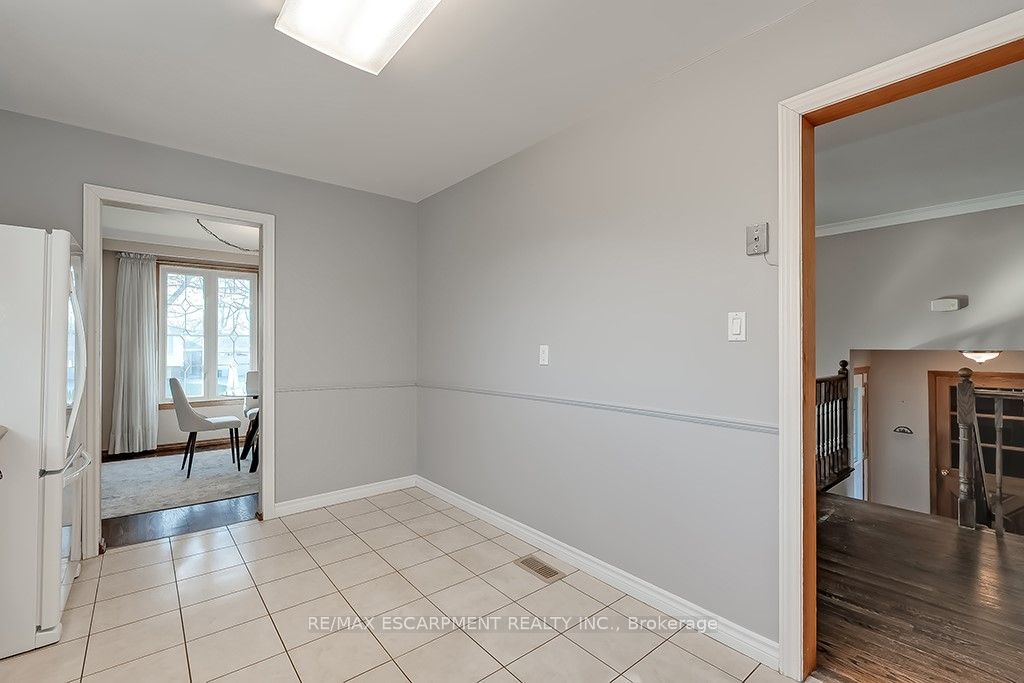 379 Bryant Crescent