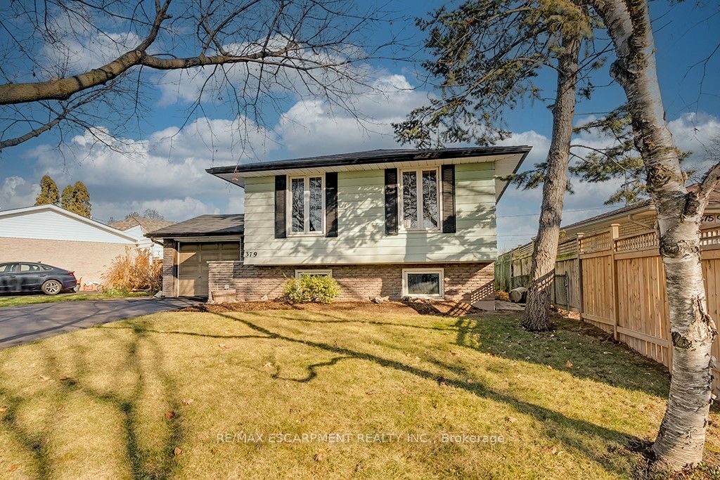 379 Bryant Crescent