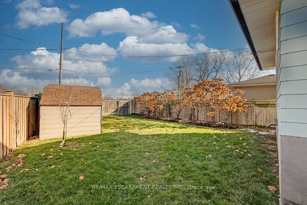 379 Bryant Crescent