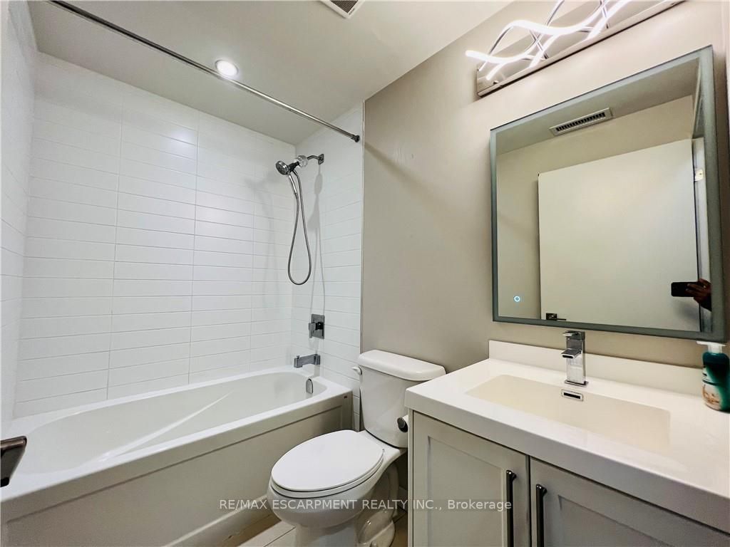 2081 Fairview St, #1803