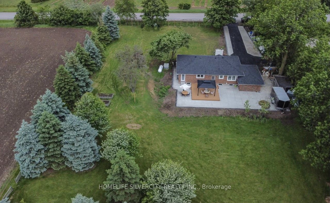 16817 22 Side Rd