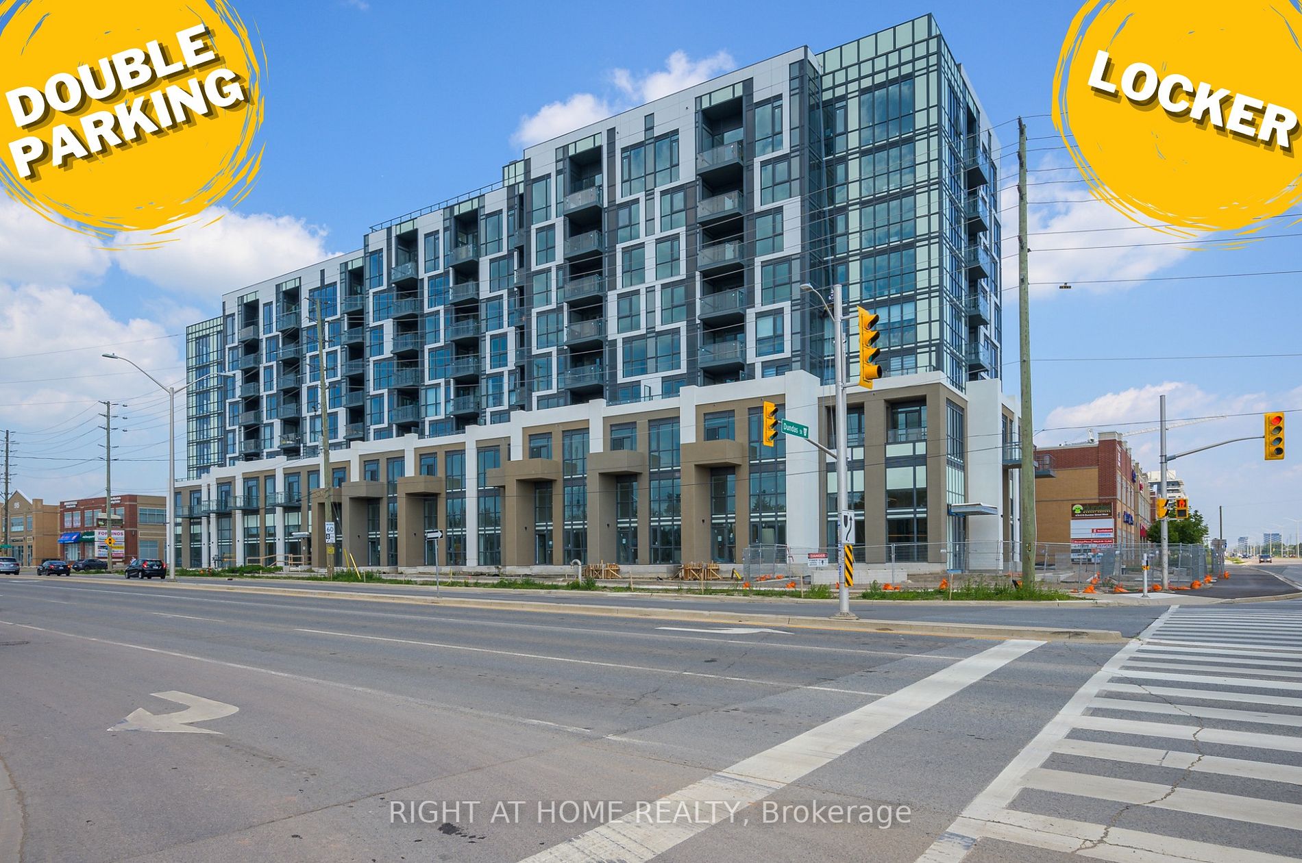 509 Dundas St W, #605