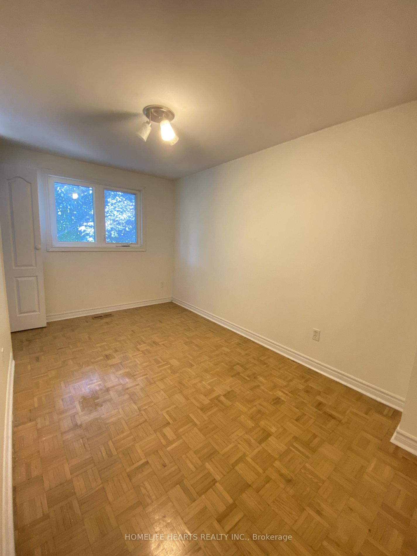 153 Bonham Boulevard