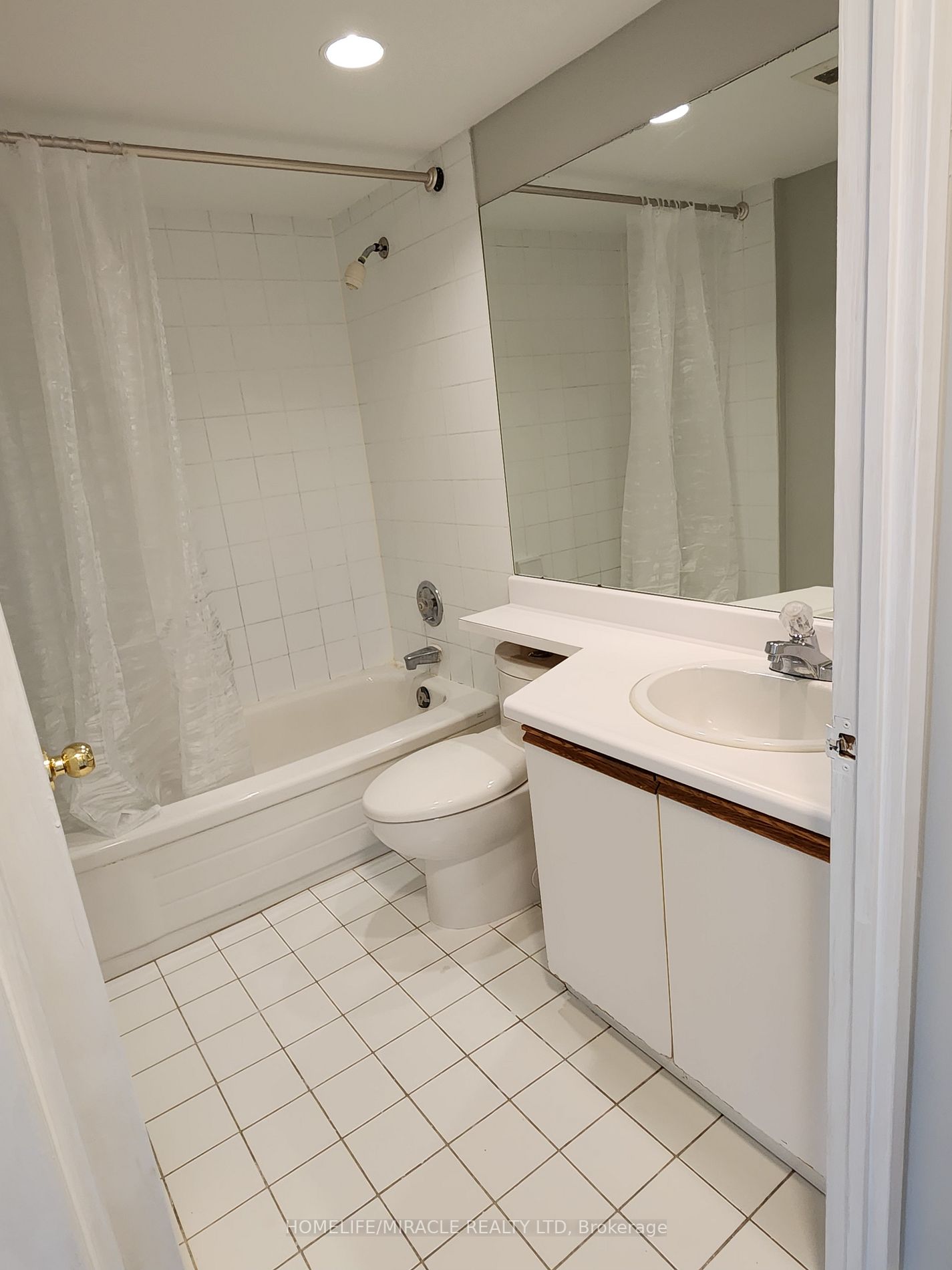 4450 Tucana Crt, #907