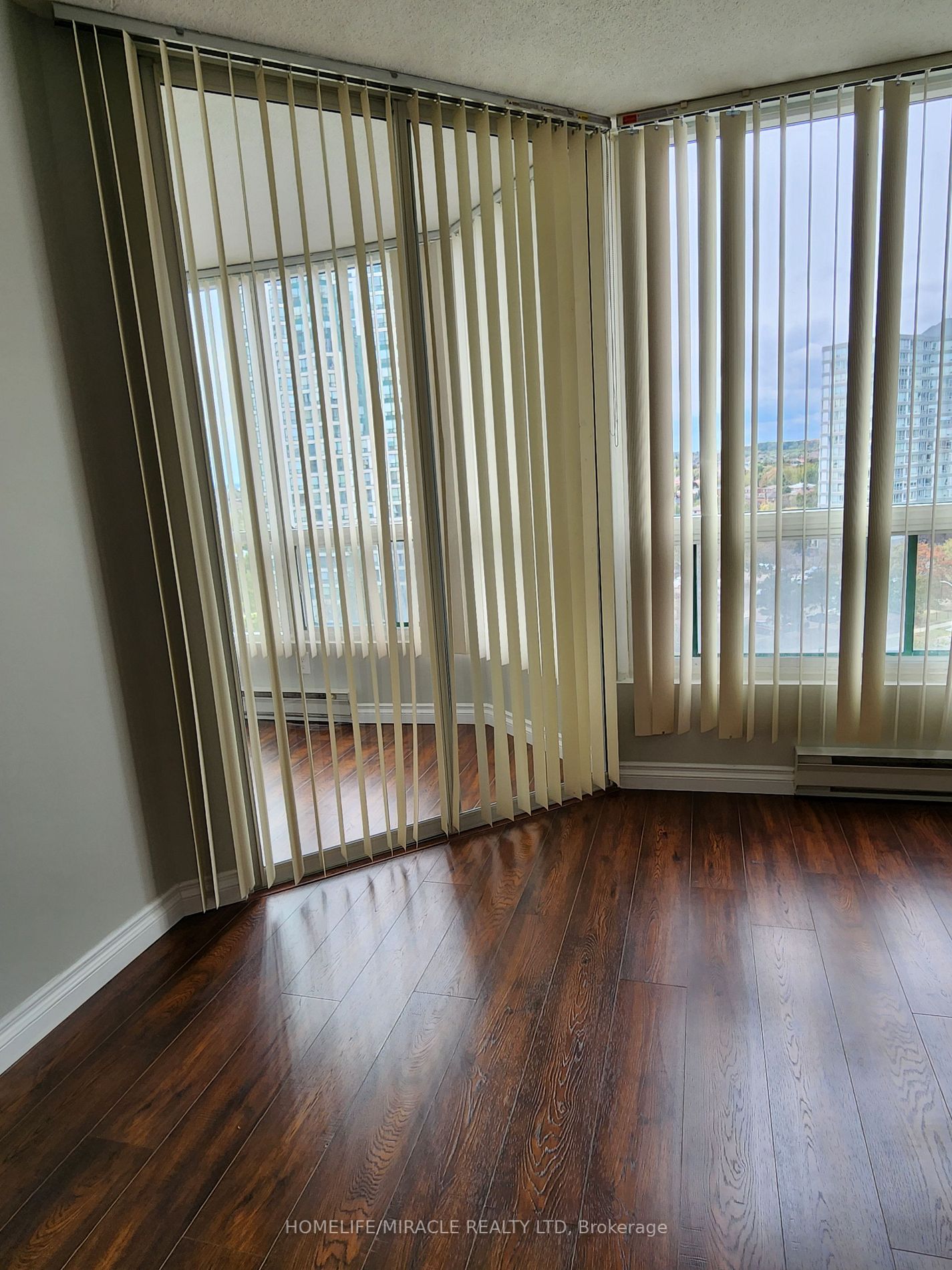 4450 Tucana Crt, #907