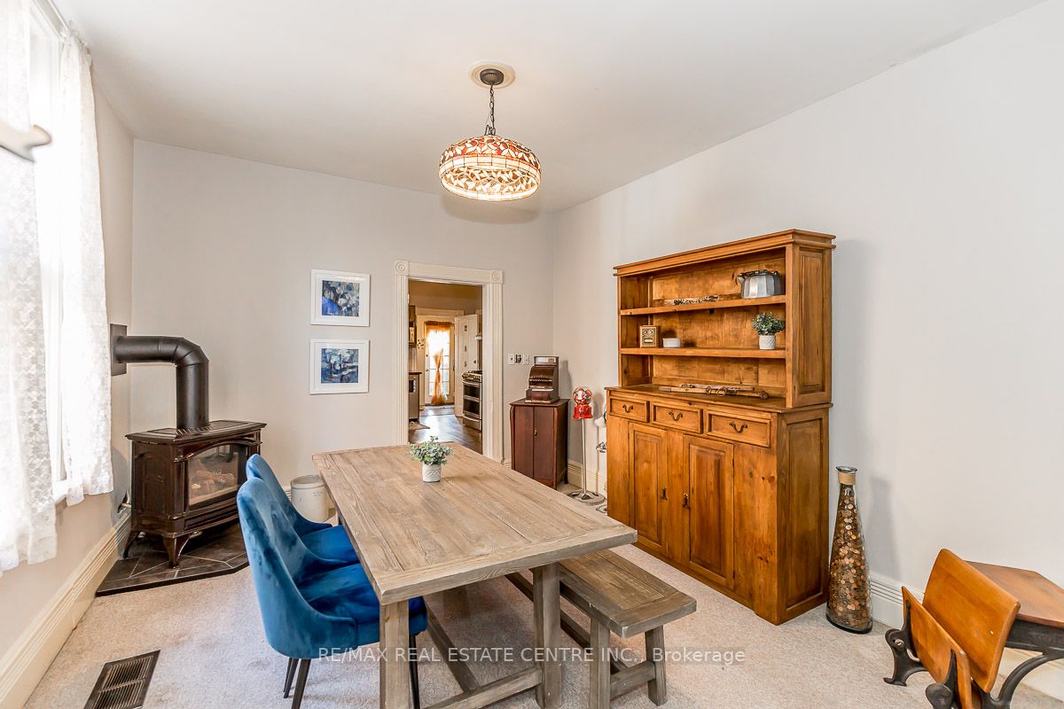 17 First St