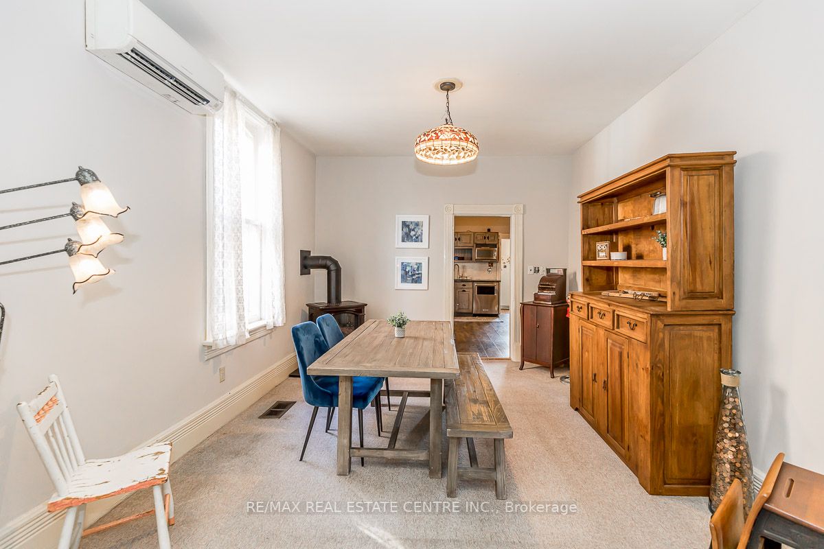 17 First St