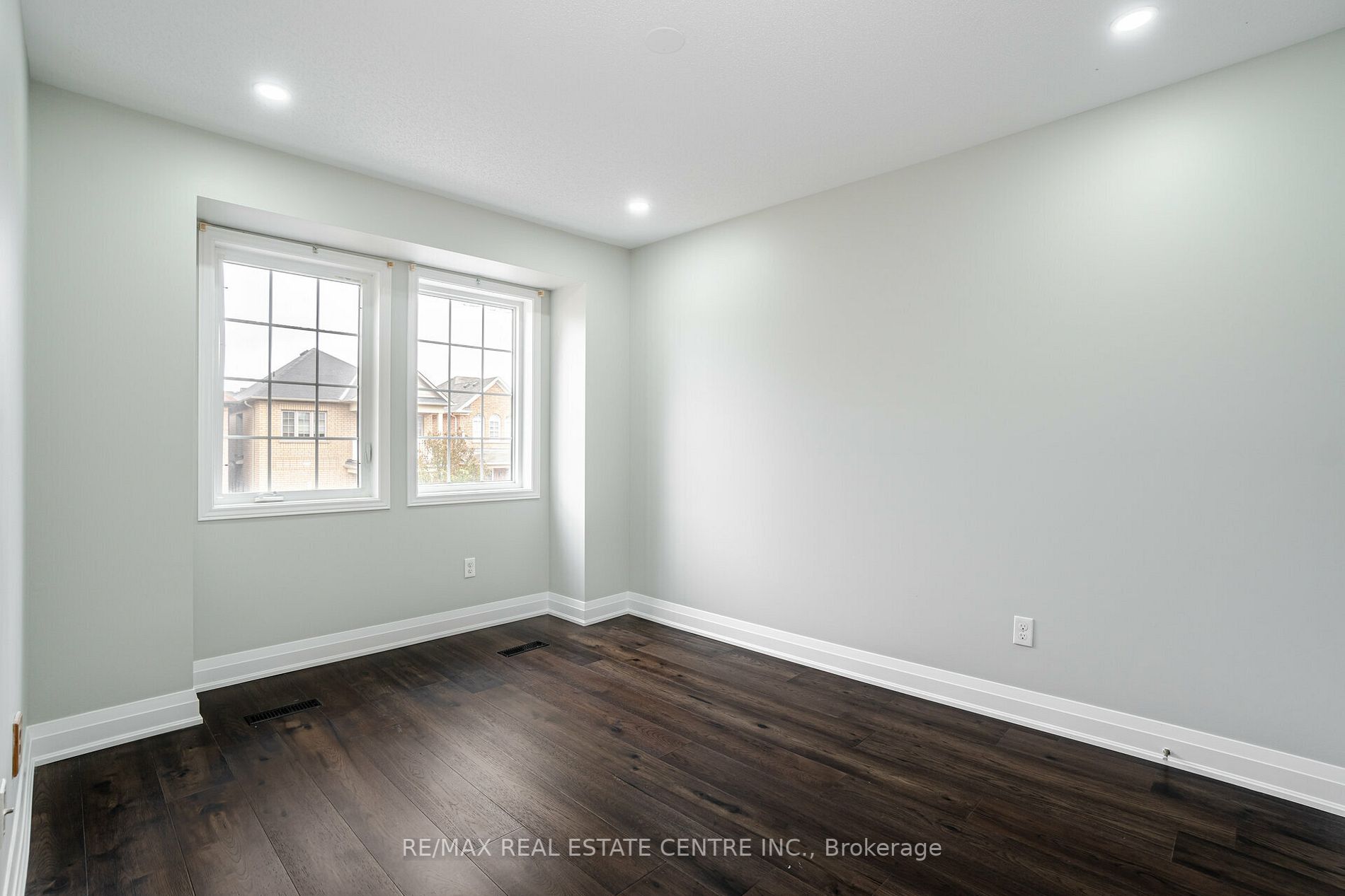 268 Giddings Cres