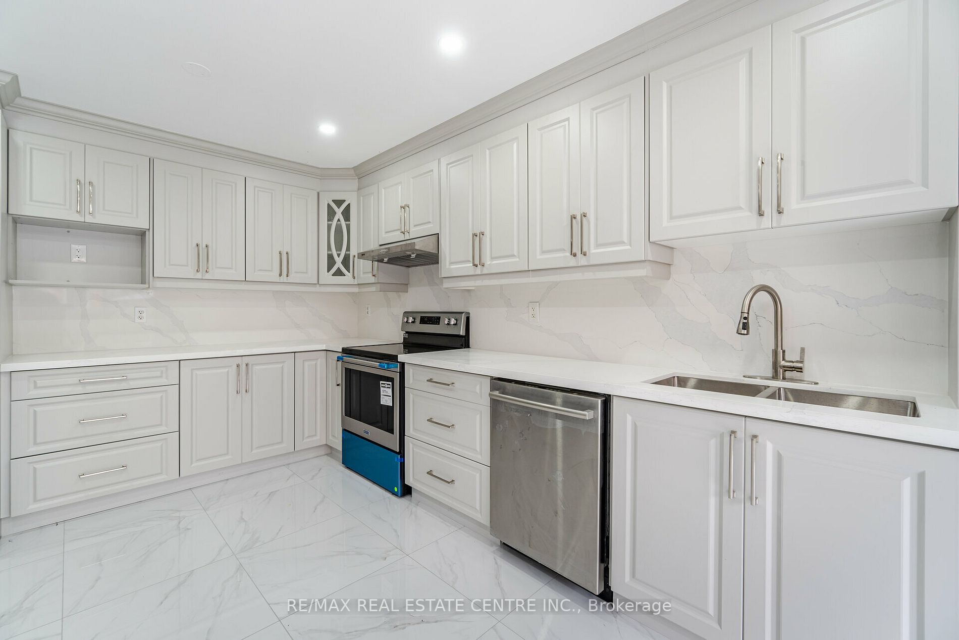 268 Giddings Cres