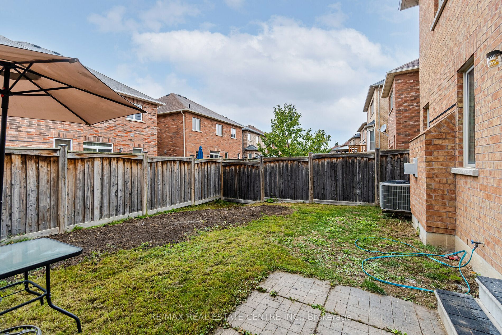 268 Giddings Cres
