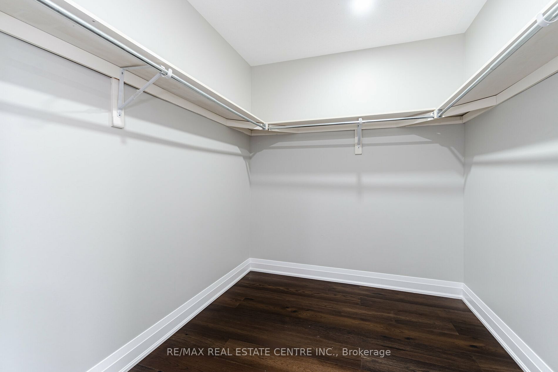 268 Giddings Cres
