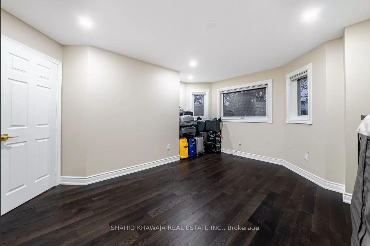 5773 Glen Erin Dr