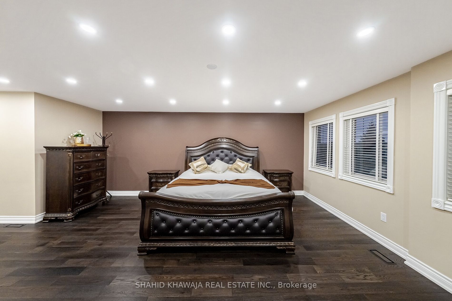 5773 Glen Erin Dr
