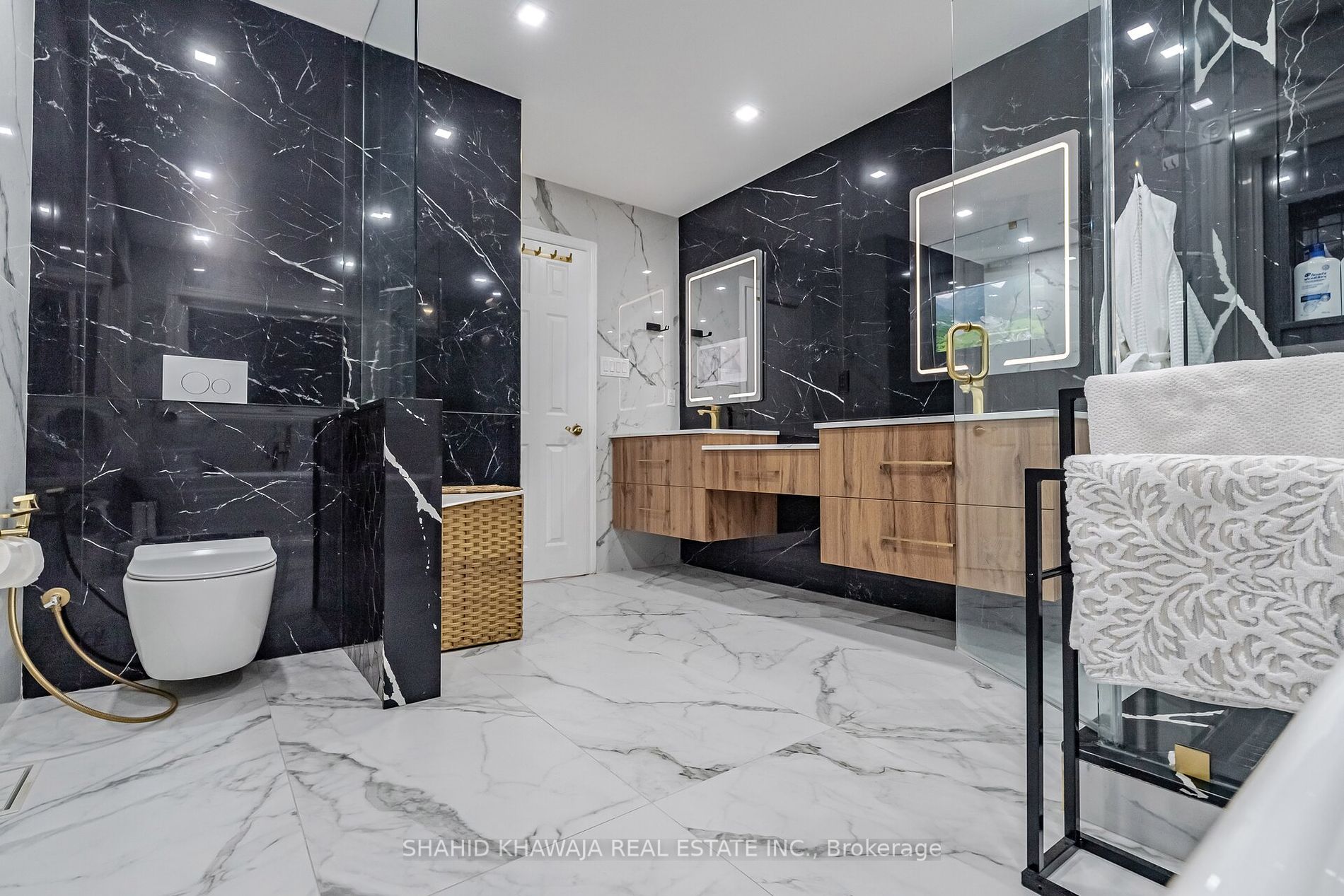5773 Glen Erin Dr