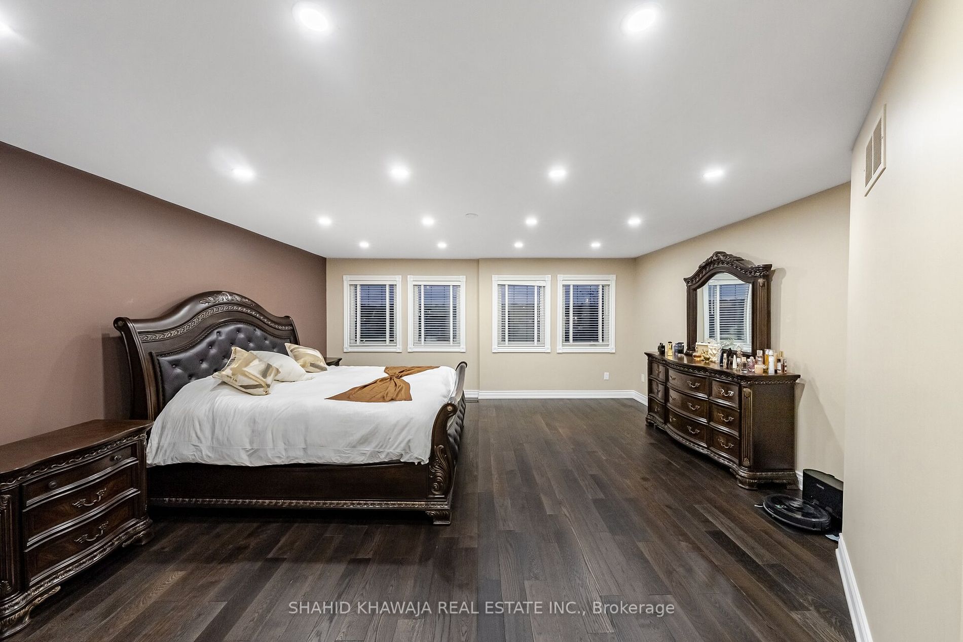 5773 Glen Erin Dr