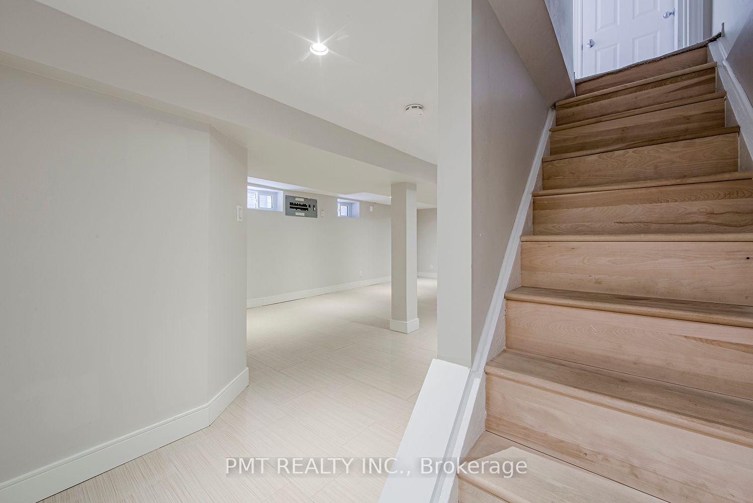 39 Windermere Ave, #Bsmt