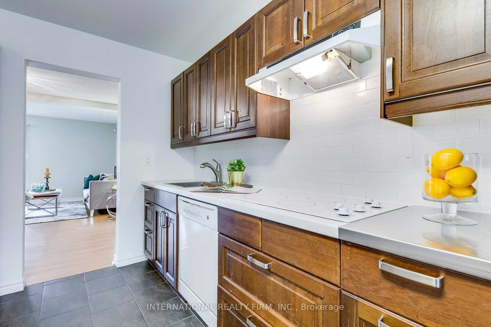 6855 Glen Erin Drive #15