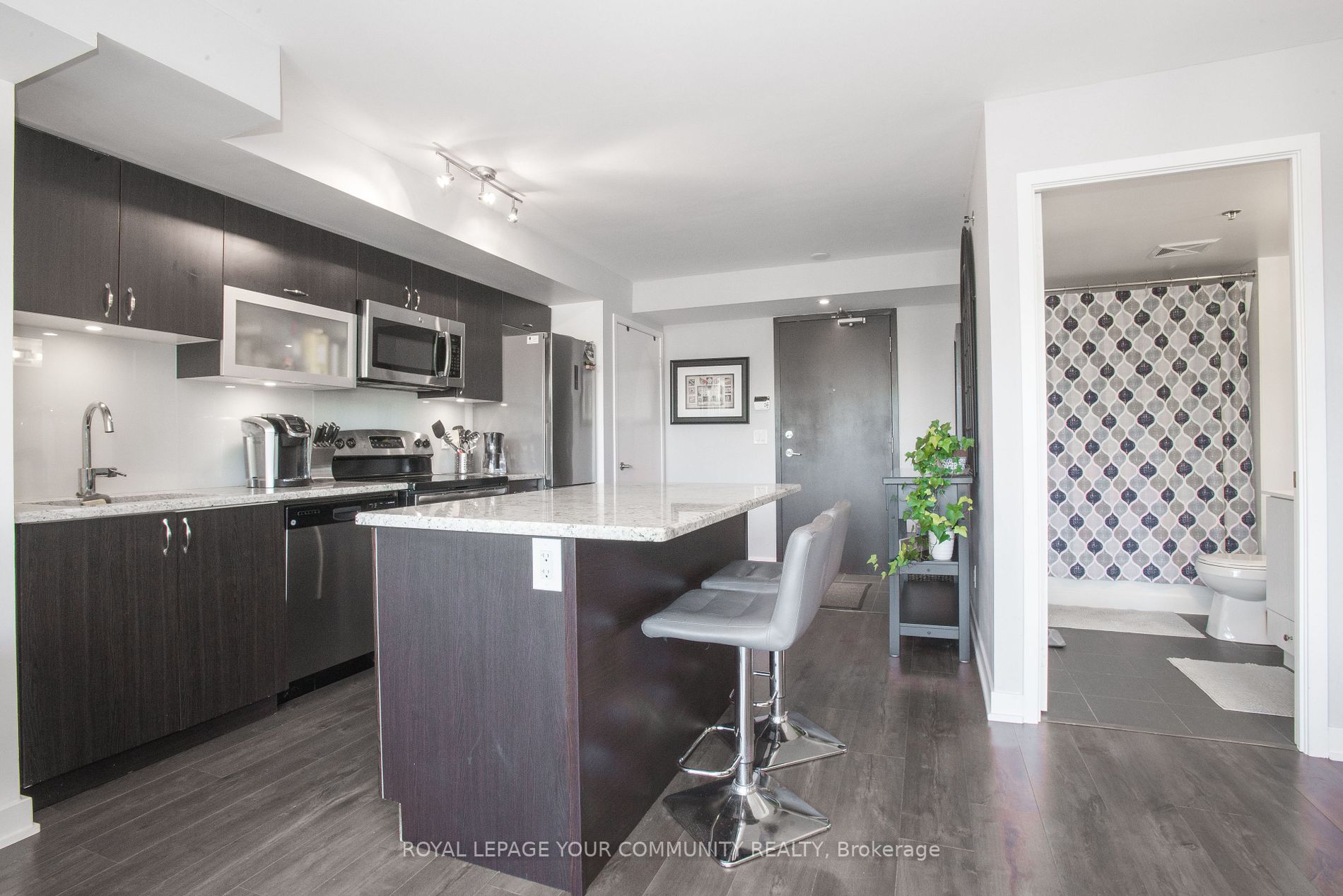 11 Superior Ave, #416