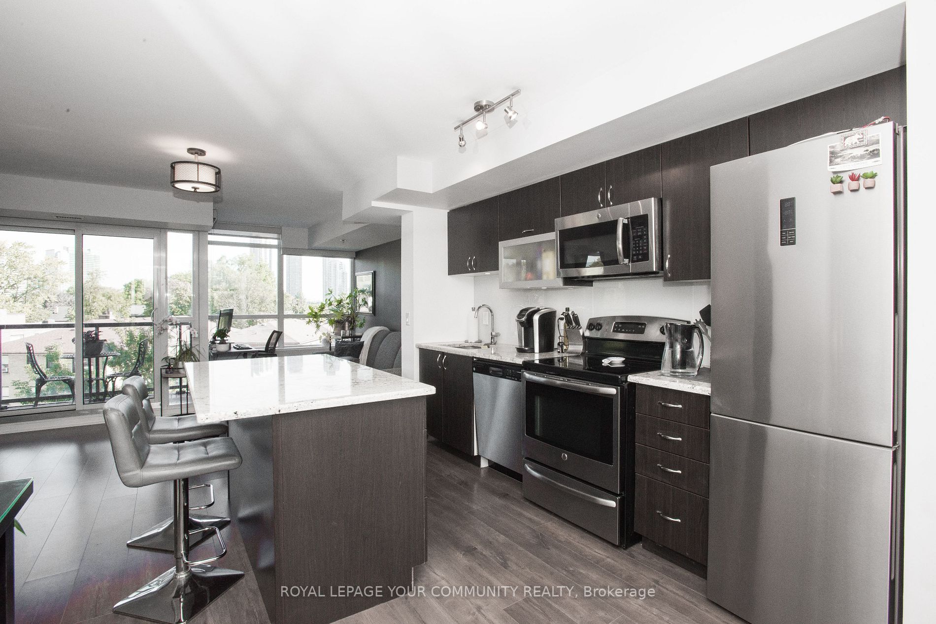 11 Superior Ave, #416