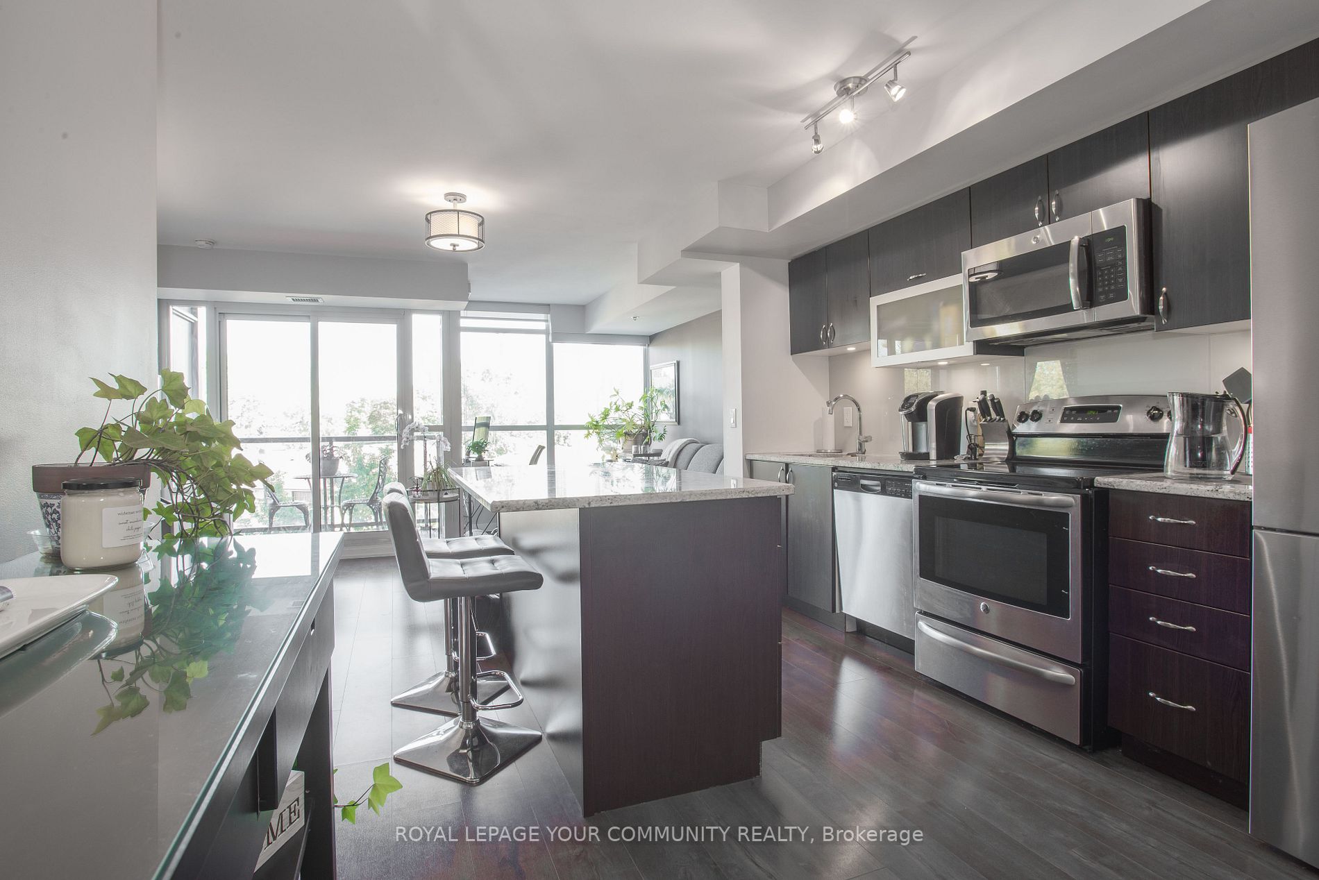 11 Superior Ave, #416
