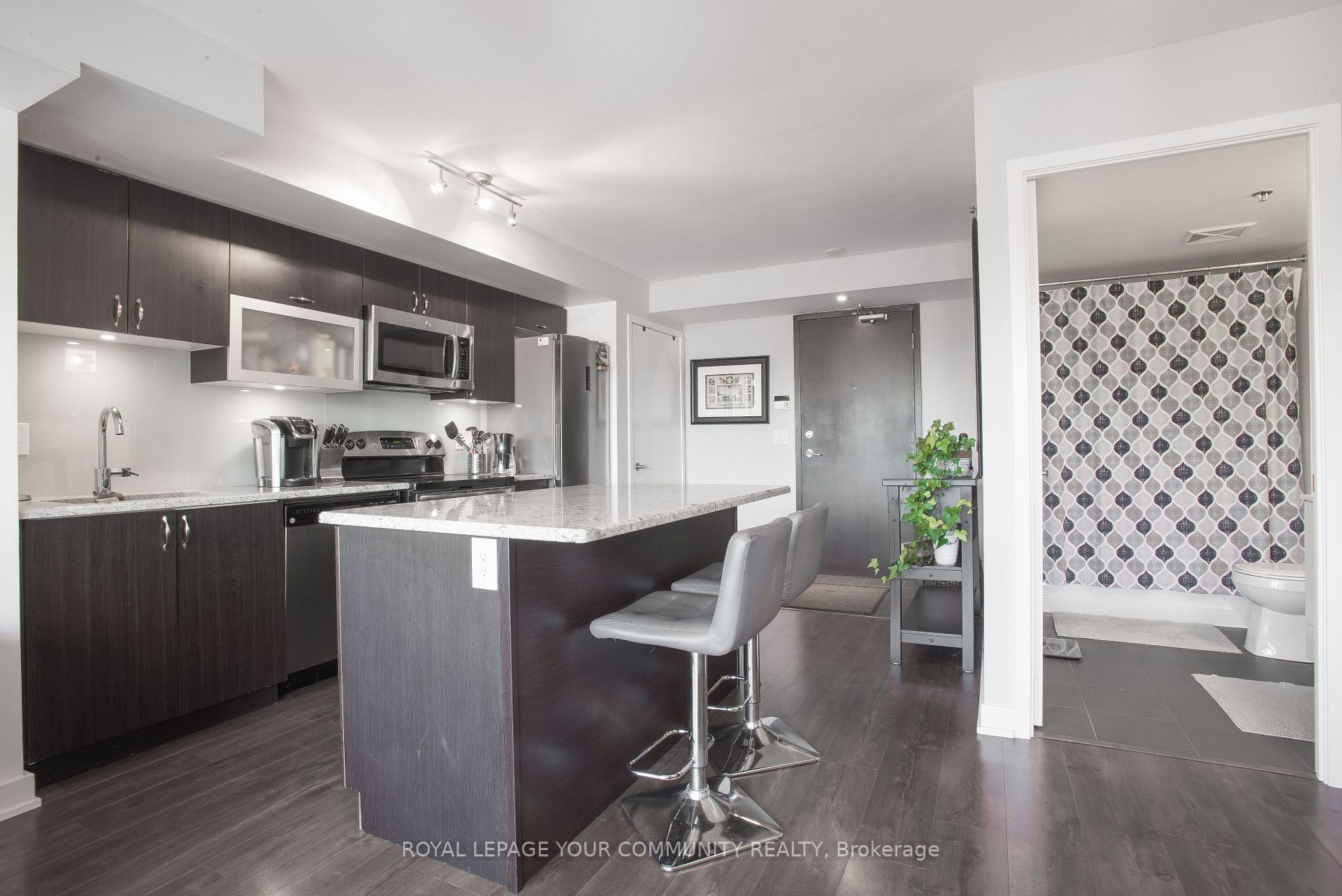 11 Superior Ave, #416